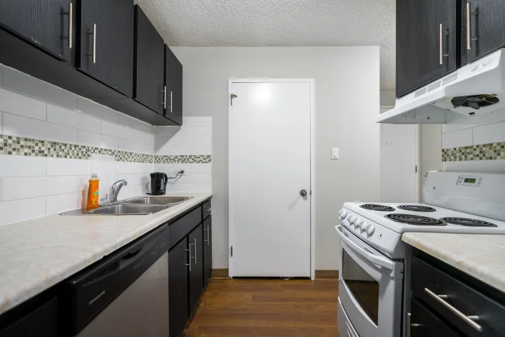 Deluxe Room - Downtown Calgary room for rent