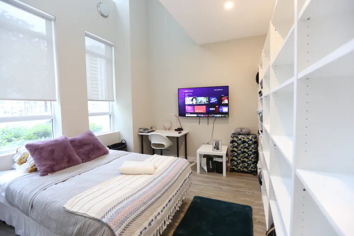 Flex Plus | Bleecker (Only Female) room for rent