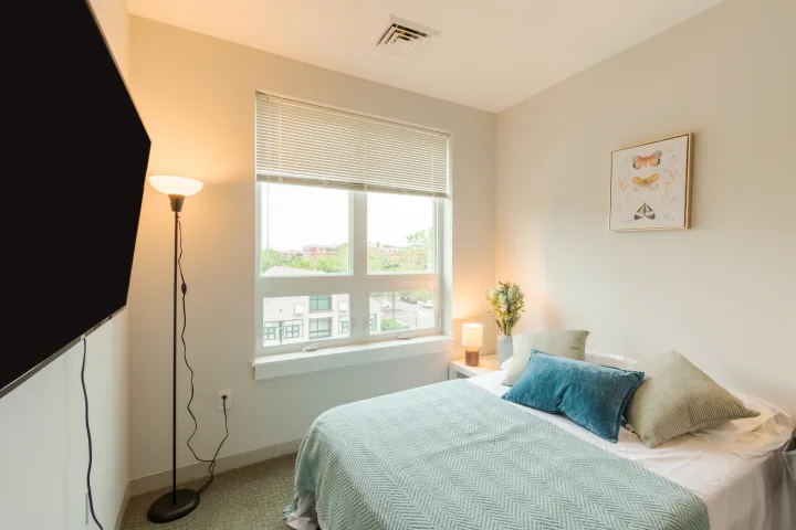 Master Room & Ensuite Bath - Brighton Residence room for rent