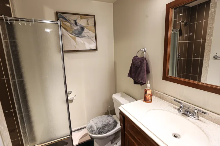 Master Room & Ensuite Bathroom - Boake Street (Female Only) room for rent