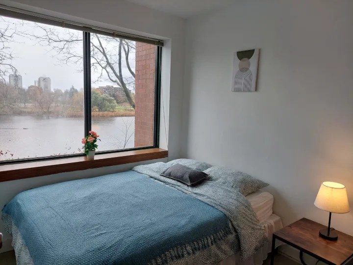 One Bedroom Apartment - RiverFlow room for rent