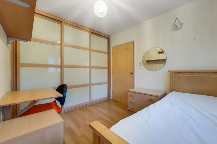 Deluxe Room with Shared Bath - Bankside room for rent