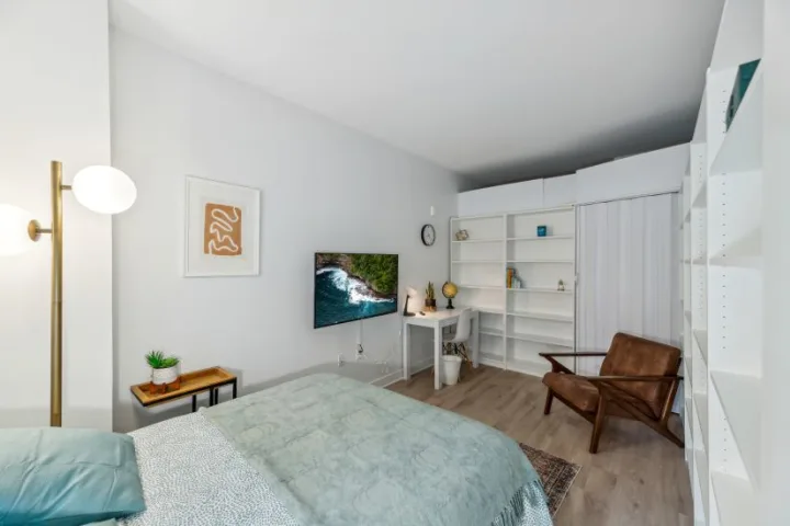 Flex Plus - Adams Morgan room for rent