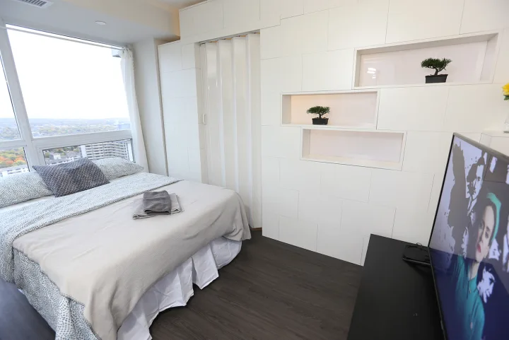 Flex Plus | Sherbourne room for rent