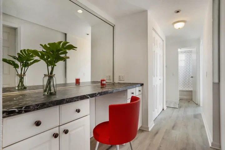 Master Room & Shared Bath - Miami Beach room for rent