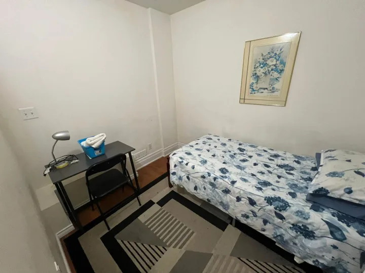 Comfort Homestay Room - Herzberg Gdns, Toronto room for rent