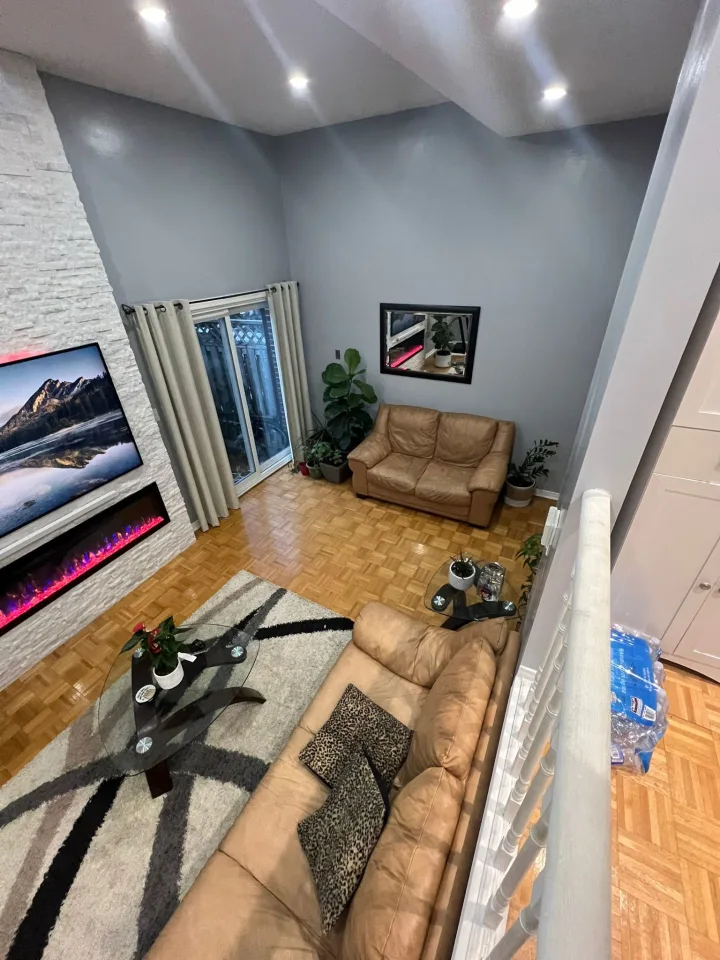 Elite Homestay Room - Dove Hawk Way, Toronto room for rent