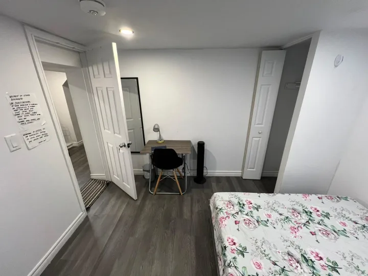 Premium Homestay Room - Thurrock Rd, Toronto room for rent