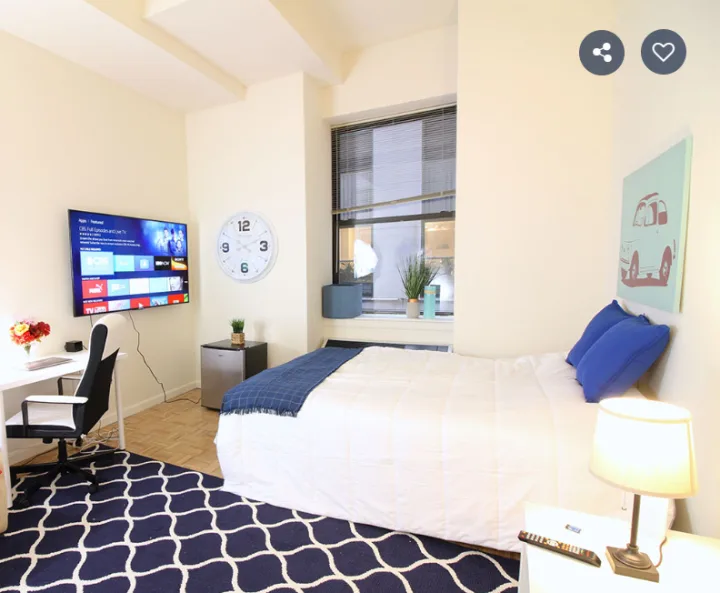 Flex Plus - FiDi room for rent