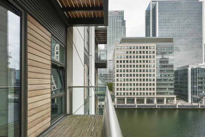 Flex Plus with Balcony - Canary Wharf | South Quay room for rent